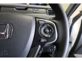 Hondaセンシングの機能のひとつ、アダプティブクルーズコントロール付!アクセルから足を離しても設定したスピードと前車との車間を保ち走行してくれます!車線維持もアシスト☆高速道路で疲労軽減ですね☆