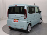 バックドアは大きく開くので荷物も楽々載せられます!ステップの位置も低くシートを倒せば自転車も載せられます◎