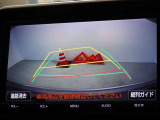 バックガイドモニターを装備しています、車庫入れもラクラクです。