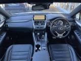 NX 300 Fスポーツ 4WD 本革シート