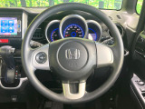 ステアリングも使用感が少なく、きれいな状態となっております♪