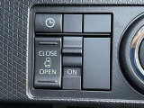 片側電動スライドドアのスイッチ付です。車内からもスイッチひとつで楽にドアの開閉が可能です。電動なので開閉時に力を使う必要がなく、半ドアになることもありません!