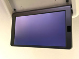 【フリップダウンモニター】大画面モニターで後席でもエンタメをお楽しみいただけます。小さなお子様にも大人気の装備です♪