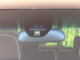 【シティブレーキアクティブシステム】低速走行中に前方の車両等を認識し、衝突しそうな時は警報とブレーキで衝突回避と被害軽減をアシスト。より安全にドライブをお楽しみいただけます。