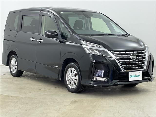 セレナ 2.0 ハイウェイスターV 4WD ワンオーナー