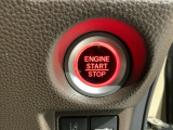 ワンプッシュでエンジンのスタート、ストップが出来て便利です。