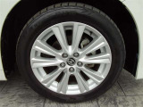 235/50-18トヨタ純正アルミホイール付き。
