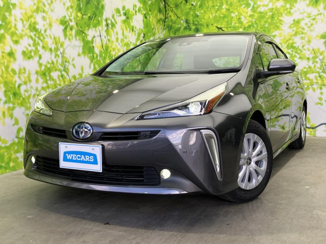 プリウス1.8 S セーフティ プラスII E-Four 4WD