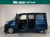 両側パワースライドドア付きだから、狭い駐車スペースなどでの 乗り降りラクラク!小さなお子さまのいるご家庭には嬉しい装備。