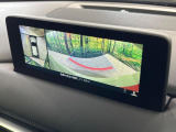 【360&deg;ビューモニター】専用のカメラにより、上から見下ろしたような視点で360度クルマの周囲を確認することができます☆死角部分も確認しやすく、狭い場所での切り返しや駐車もスムーズに行えます。