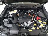 ■スバルと言えば水平対向エンジン。車体の低い位置に搭載されているので、万一の衝突時には、エンジンルームの下へ潜り込み、室内の乗員の被害軽減に貢献致します。