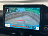 【バックカメラ】駐車時に後方がリアルタイム映像で確認できます。大型商業施設や立体駐車場での駐車時や、夜間のバック時に大活躍!運転スキルに関わらず、今や必須となった装備のひとつです!