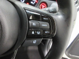 Hondaセンシングの機能のひとつ、アダプティブクルーズコントロール付!アクセルから足を離しても設定したスピードと前車との車間を保ち走行してくれます!車線維持もアシスト☆高速道路で疲労軽減ですね☆