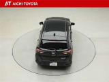 後方視界は、大きなバックドアガラスを採用し、十分確保されています。この車には、バックカメラとスマートアシストのリヤセンサーが付いています。ご安心ください。