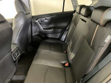 こちらは後部座席です!ゆったりと過ごしやすいかと思います☆