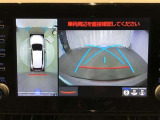 全周囲カメラ付きで、駐車時や周囲確認をしっかりサポートします。
