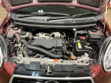 綺麗なエンジンルームです!納車前にはプロの整備士により車検整備を行います!万が一の時にも安心の一年間、走行距離無制限保証付きです(^^♪