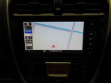 社外品のSDメモリーナビを装備しています。行き先を入力したら目的地まで音声案内してくれます。