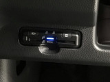 いまや快適なカーライフに欠かせないETCが付いています。