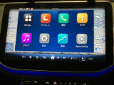 新しくなったセンターコンソールはスマートフォンを操作するような感覚でナビから車両の設定までが可能です。