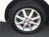 純正15インチアルミホイール!ボディにバッチリ合ってます!