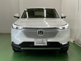 LEDヘッドライトを装備しています。LEDヘッドライトはとても明るく、雨の日や夜間走行も安全・安心です。オートライトコントロール付きで周囲の明るさに応じて自動で点灯・消灯します