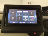 ドライブの必需品。見やすい・使いやすいHonda純正のメモリーナビを搭載。Bluetooth機能もついているのでお持ちのスマートフォンと連携させて、さらに便利に利用が可能です。