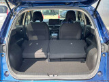 シートをすべて倒すとこんなに広々。たくさん荷物を積めます。これだけのスペースであればかなりの荷物が載せられます!