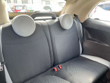 後部座席も状態良好。