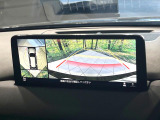 【360&deg;ビューモニター】専用のカメラにより、上から見下ろしたような視点で360度クルマの周囲を確認することができます☆死角部分も確認しやすく、狭い場所での切り返しや駐車もスムーズに行えます。