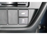 パワーテールゲート装備!荷物を持っていてもスイッチ一つでテールゲートの開閉が可能です!パワーテールゲートは運転席からも操作することが可能です!