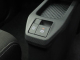 電動パーキングブレーキ&オートブレーキホールド機能つき♪日々の運転が楽になります。
