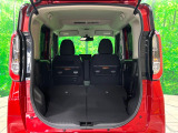普段のお買い物や通勤、送迎等に十分な荷室スペースを確保しております。セカンドシートを倒すと、大きな荷物の積載も可能です♪