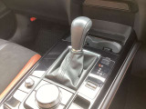 MTモード付です!MT感覚でシフトチェンジできます。MT車が少なくなってきた現在に面白さを取り入れた装備です。走る歓びを!