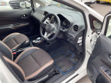 店舗にて現車の確認もいただけますので、お電話で在庫のご確認の上是非ご来店くださいませ。