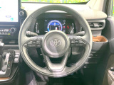 【純正革巻きステアリング】上質な革を使用することで、手にしっかり馴染みとても運転しやすいハンドルです♪