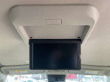 【 後席モニター 】 ミニバンのマストアイテムの後席モニターで車内みんな退屈せずにドライブできます