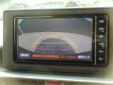 バックガイドモニターで、後方を確認しながら安心して駐車することができます。運転初心者も熟練者も必須の機能ですよ!