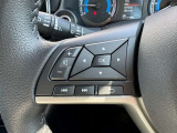 ステアリングスイッチ付いてます。