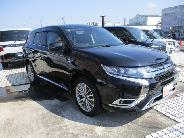 アウトランダーPHEV 2.4 G 4WD 