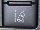 車線逸脱警報装置を装備しております。