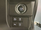 アイドリングストップ機能がついているので、停車時にエンジンを止めて燃料消費を抑えます。環境にもお財布に優しいですね♪