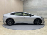 「中古車ハイブリッド保証」付き。ハイブリット機構を無償で保証します。保証期間は初度登録年月から10年目まで、または3年間の長い方。但し累計走行距離が20万km以内。