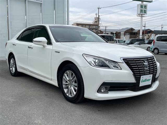 クラウン ハイブリッド 2.5 ロイヤルサルーン 本革シート 修復歴無し