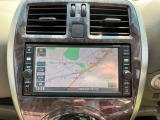 純正メモリーナビ!!ナビがあればどこにでも行けますね。
