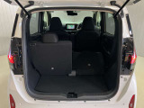 【ラゲッジルーム】後部座席を倒せば大きな荷物も積むことが出来ます!