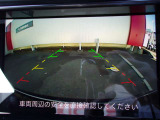 もちろん後方視界も安心のカラーバックカメラを装備しています。