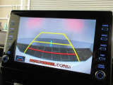 バックモニターで、駐車時に見えにくい後方をしっかり確認できます。