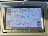 【 ホンダ純正ギャザズ・ VXM-225VFEi】ホンダ純正の8インチメモリーナビが装備されています。