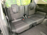 3列目シートはもちろん状態良好☆大人でもゆったりと座って頂けますので、大人数でのお出かけもラクラクです♪ご家族で、気の知れた仲間で、ドライブに行くのが楽しみですね♪